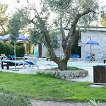 Aldeamento Turístico Tenuta Le Crie 3*